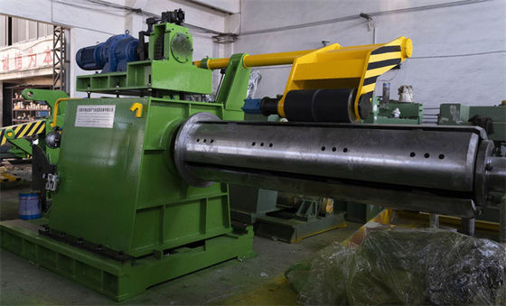 μηχανές 15T Decoiler Recoiler για τη σπείρα μετάλλων που σκίζει τις γραμμές